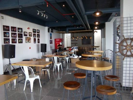 27cm Pub&Cafe