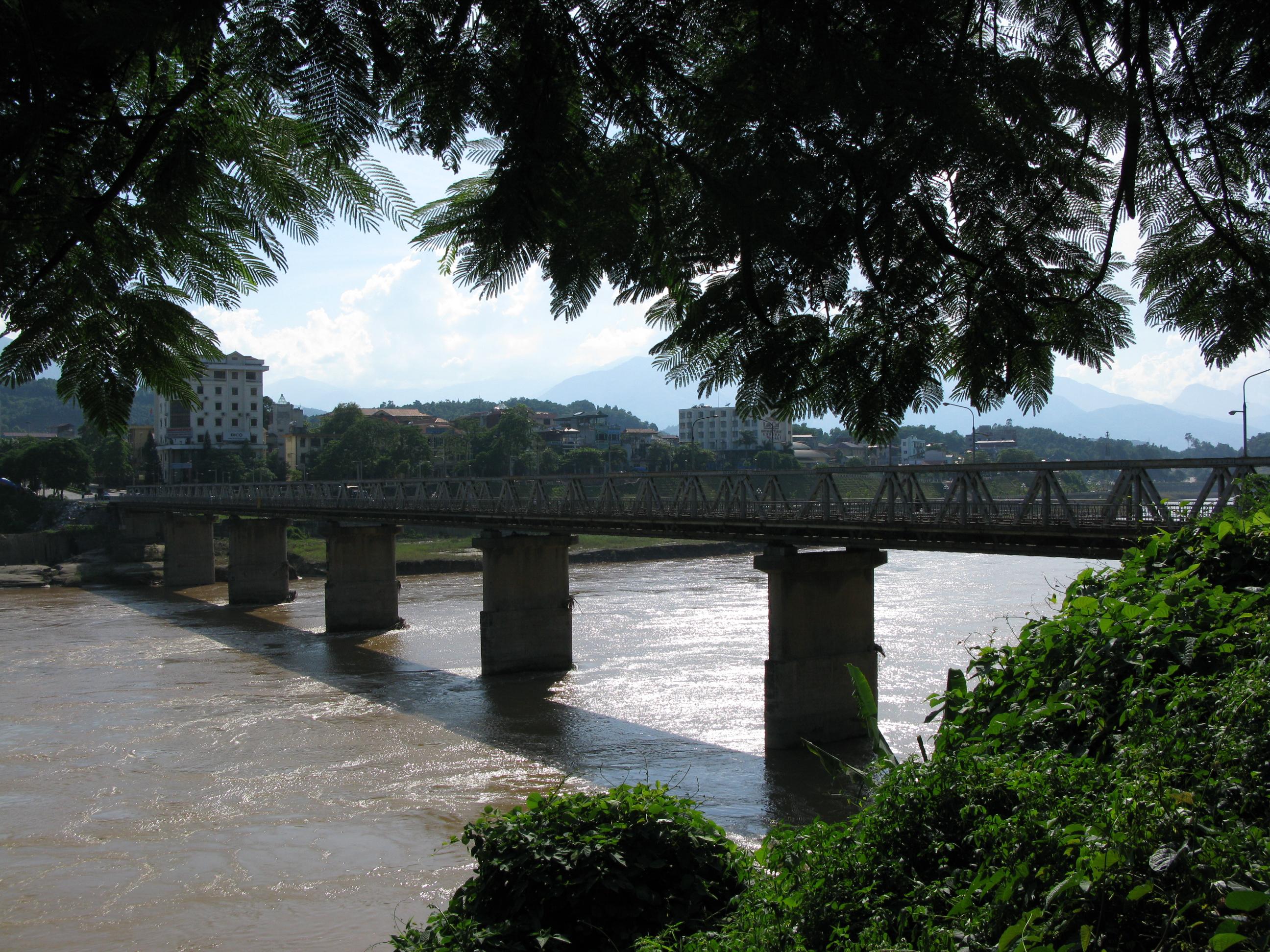 Cầu Cốc Lếu