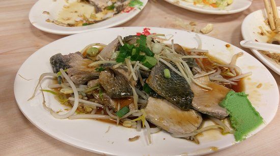 嘉義噴水雞肉飯-總店