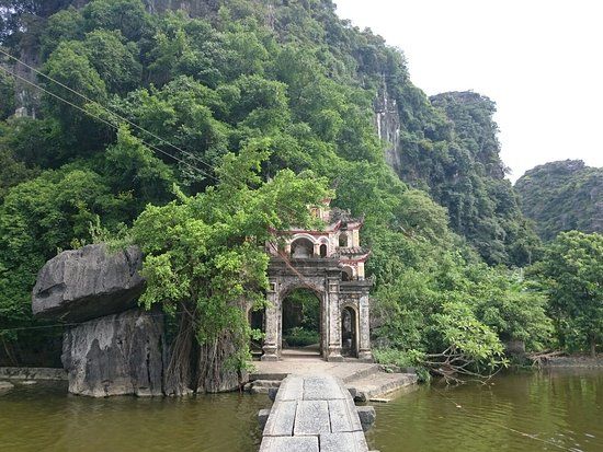 Chùa Bích Động